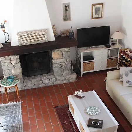 Zaton Holiday House *